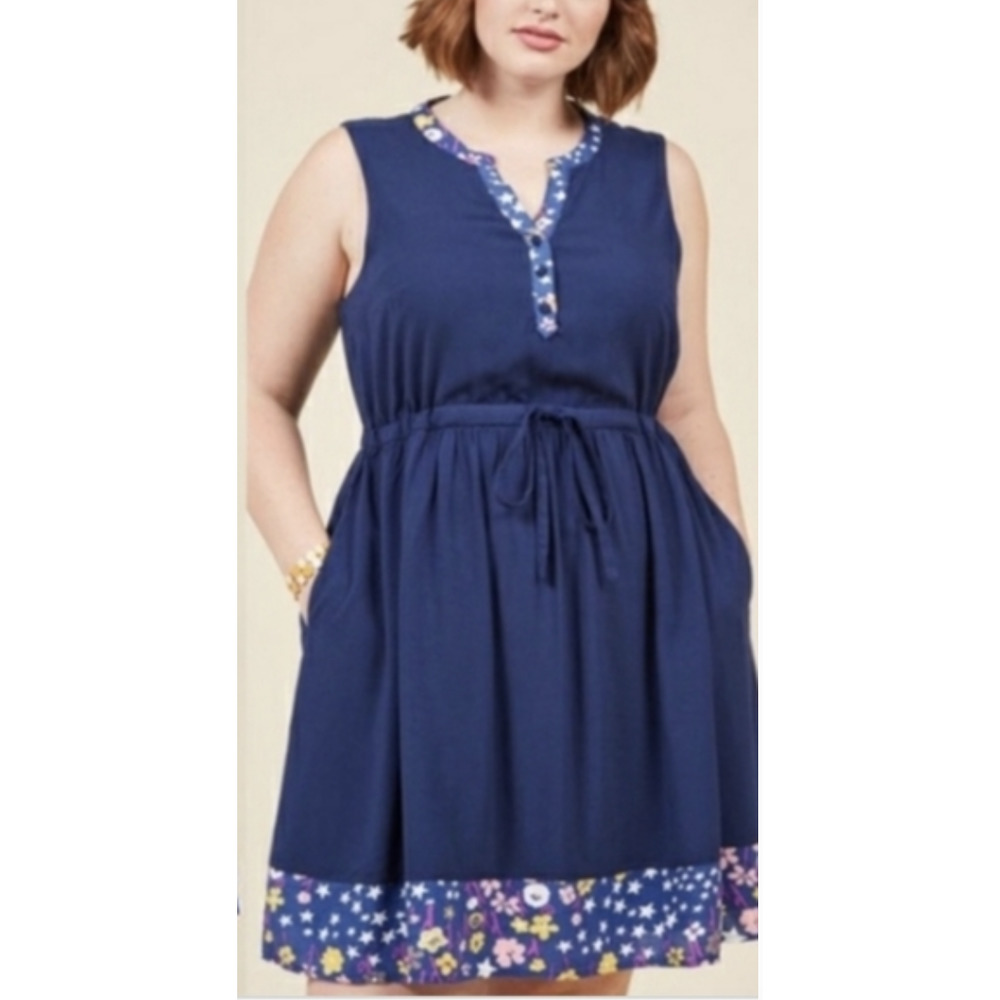 Women ModCloth NWT Floral Trim Drawstring Retro Dress Large